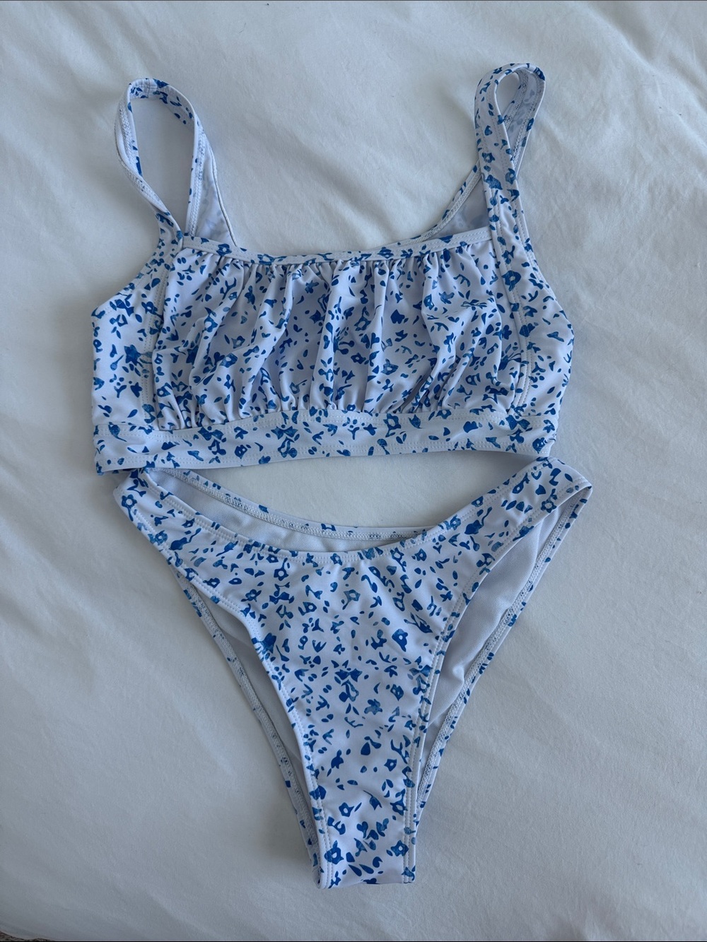 Zaful White and Blue Floral Print High Leg Bikini Set